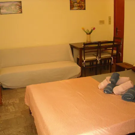 Home, Centre Appartement Kalamata